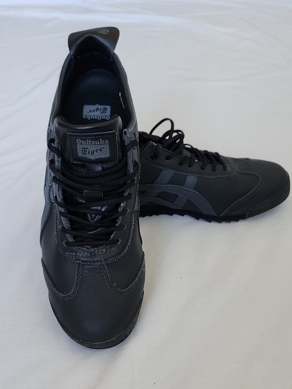 NWOT Onitsuka Tiger Mexico 66 Black Leather Sneakers US 7.5 Unisex